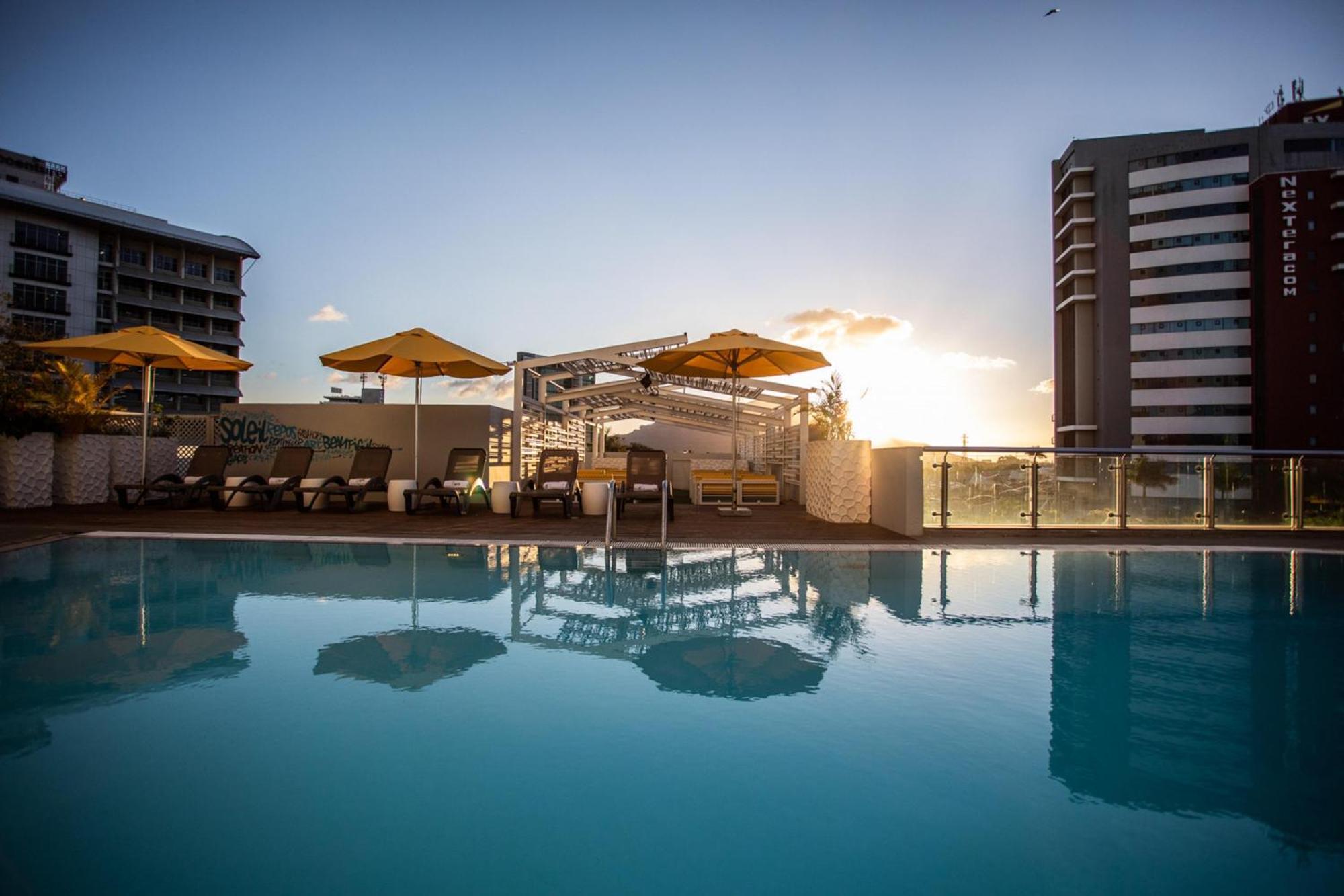Hennessy Park Hotel Quatre Bornes Buitenkant foto