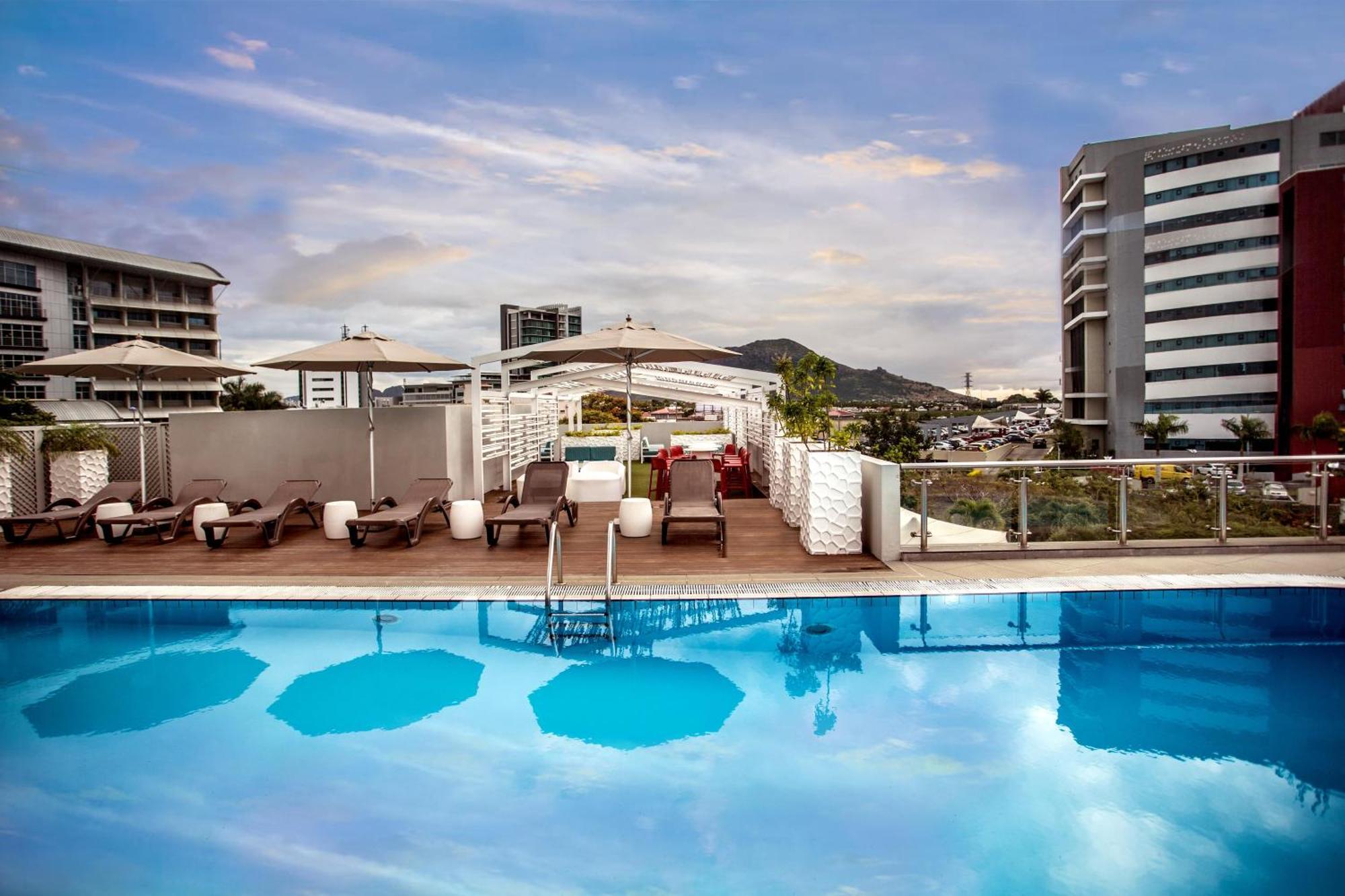 Hennessy Park Hotel Quatre Bornes Buitenkant foto