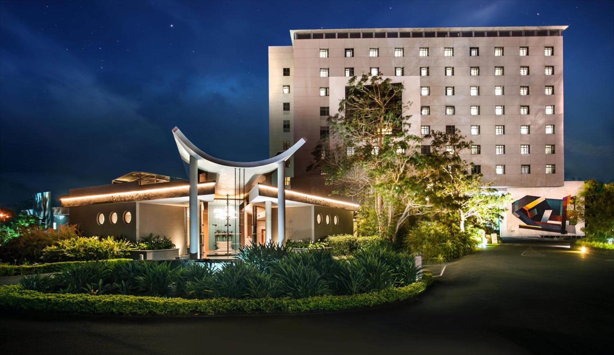 Hennessy Park Hotel Quatre Bornes Buitenkant foto